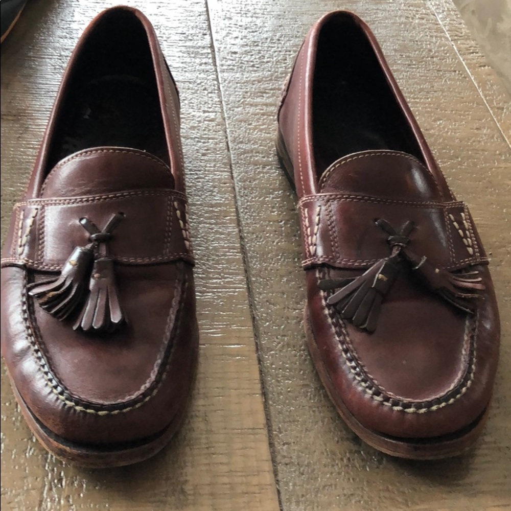 ! HOST PICK ! Cole Haan dress shoes - Picture 3 of 3